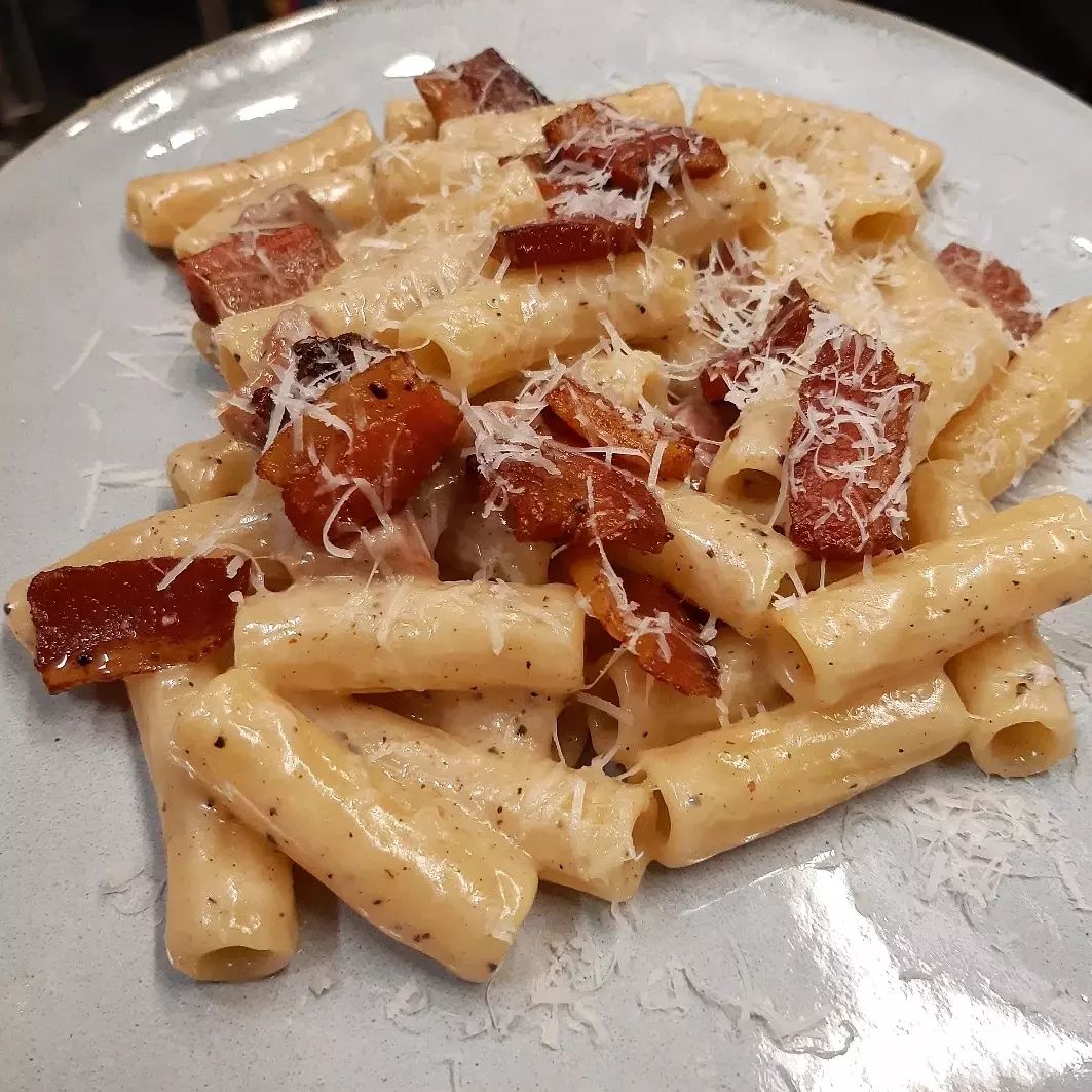 Pasta alla Gricia Ricetta Tradizionale Romana lapassionefalochef.it