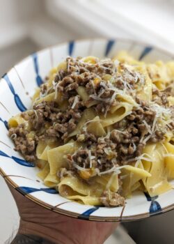 Pappardelle al ragu' bianco
